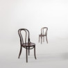 Sedie Bistrot in Legno Curvato Finitura Noce. Fascino e Comfort per il Tuo Ristorante.