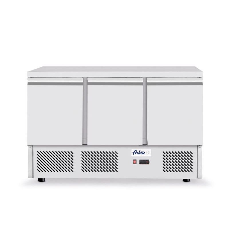 Frigorifero da banco con tre porte Kitchen Line 380 L - Marca HENDI - Fourniresto Frigorifero da banco con tre porte Kitchen Line 380 L - Marca HENDI - Fourniresto