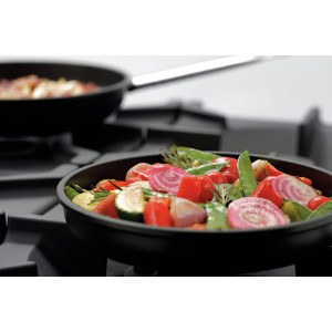 Forno a 6 fuochi vivaci serie 900 - Forno a gas GN 2/1 e armadio del marchio Bartscher
