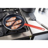 Padella in alluminio antiaderente Ø 280 mm - Hygiplas Manico Rosso SEO: Cottura senza problemi, Rivestimento Teflon Platinum Plu
