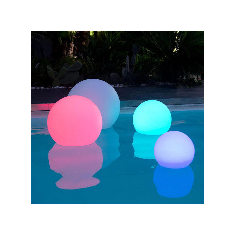 Sfera luminosa galleggiante senza fili - Bobby 40 cm - Lumisky Sfera luminosa galleggiante senza fili - Bobby 40 cm - Lumisky